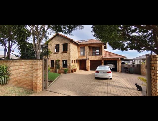3 BEDROOM PROPERTY TO RENT IN AMBERFIELD RIDGE